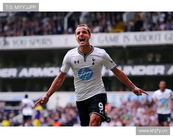 罗伯托·德泽尔比执教英超球队表现稳健，战术体系持续提升